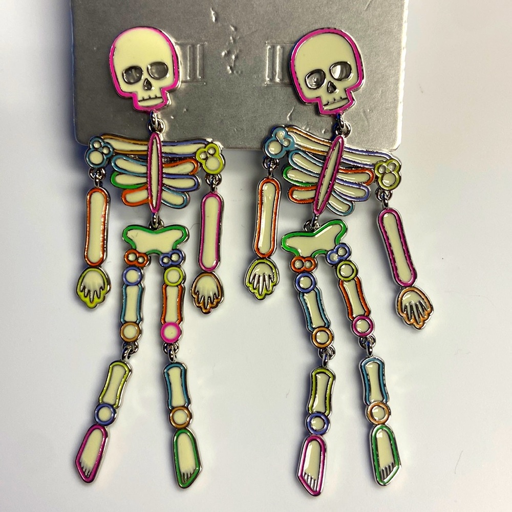 NEW BaubleBar Halloween skeleton holiday fall 3D drop earrings Glow in the Dark!